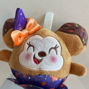2024 Disney Parks Munchlings Terrifying Treats Minnie Candy Apple Chaser Plush